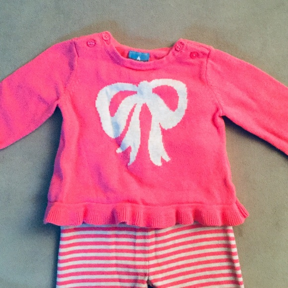GAP Other - Baby Gap knit top/bottom set sz0-3mo